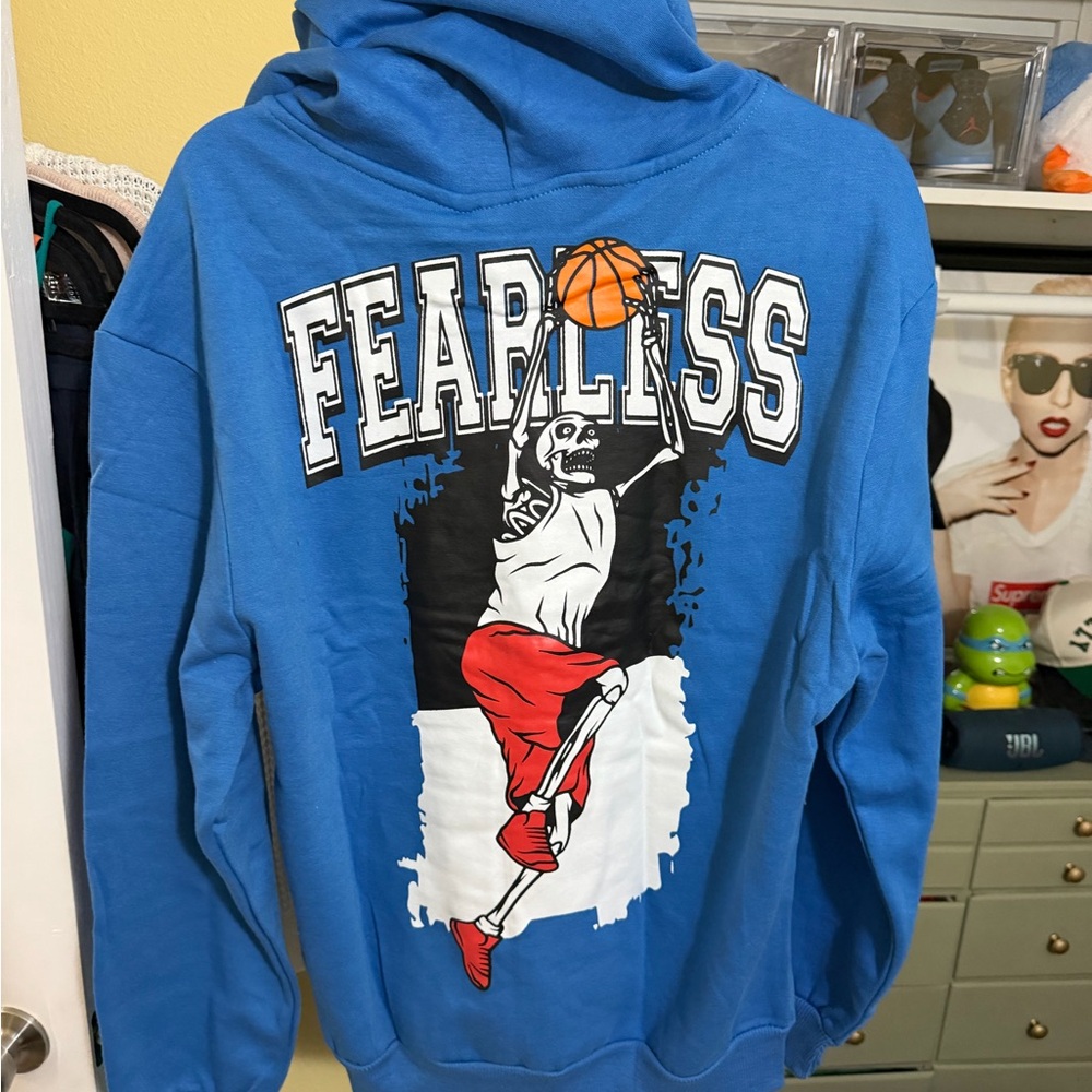 Fearless Blue Hoodie men’s Medium new - Picture 2 of 3